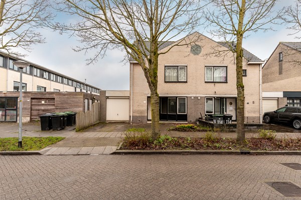Medium property photo - Esdoornplantsoen 116, 1326 CA Almere