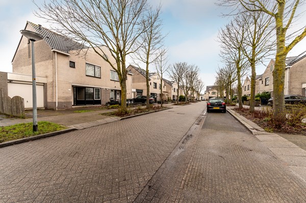 Medium property photo - Esdoornplantsoen 116, 1326 CA Almere
