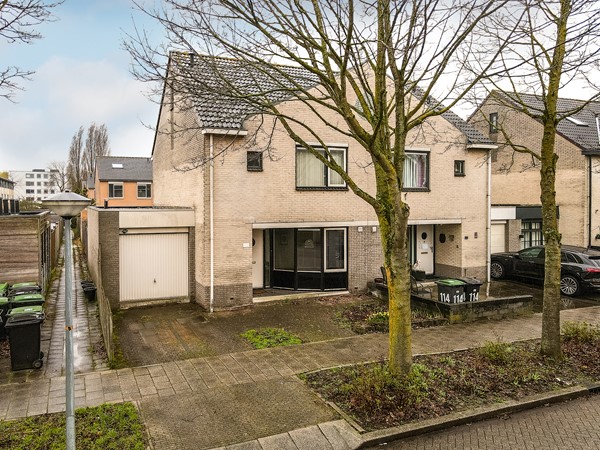 Medium property photo - Esdoornplantsoen 116, 1326 CA Almere