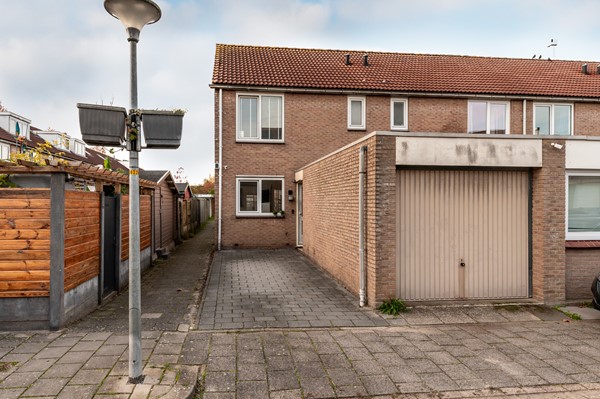 Onder bod: Kruidnagelstraat 1, 1313ET Almere