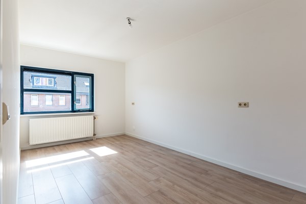 Medium property photo - Adriaan Van Ostadestraat 42, 1318 LM Almere