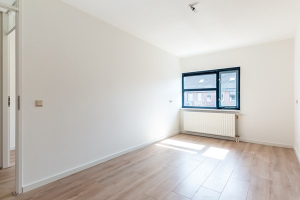 Medium property photo - Adriaan Van Ostadestraat 42, 1318 LM Almere