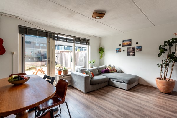 Onder bod: Februaristraat 95, 1335AN Almere