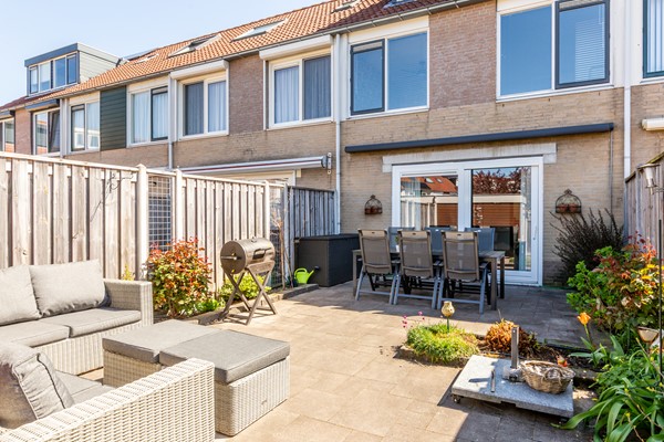 Medium property photo - Buntgrasstraat 8, 1313 CJ Almere