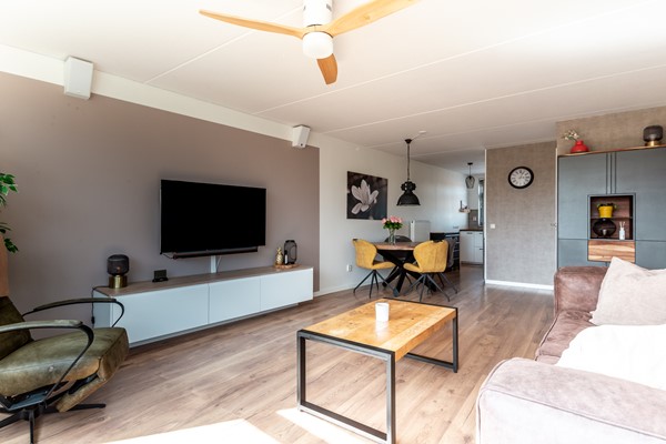 Medium property photo - Johannes Vermeerstraat 184, 1318 JJ Almere