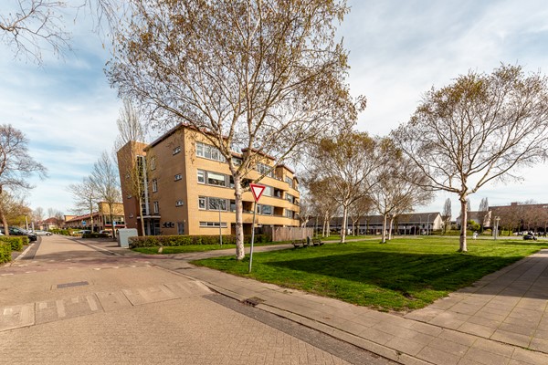 Medium property photo - Johannes Vermeerstraat 184, 1318 JJ Almere