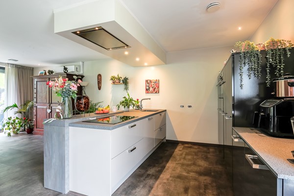 Medium property photo - Amaroqweg 87, 1349 JD Almere