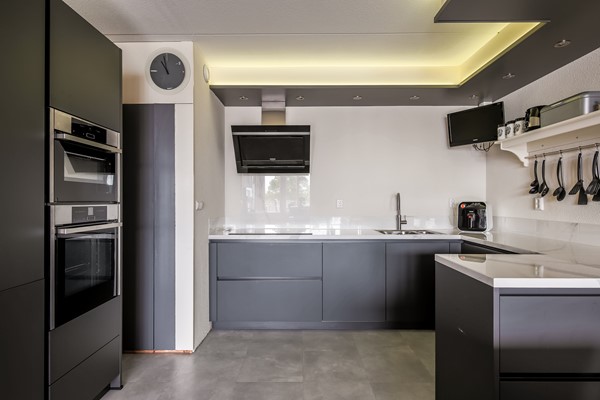 Medium property photo - Urkwal 36, 1324 HN Almere