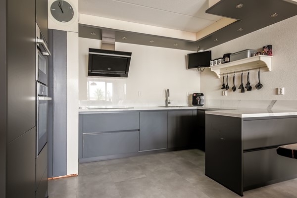 Medium property photo - Urkwal 36, 1324 HN Almere