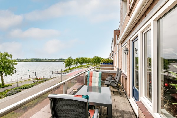 Medium property photo - Urkwal 36, 1324 HN Almere