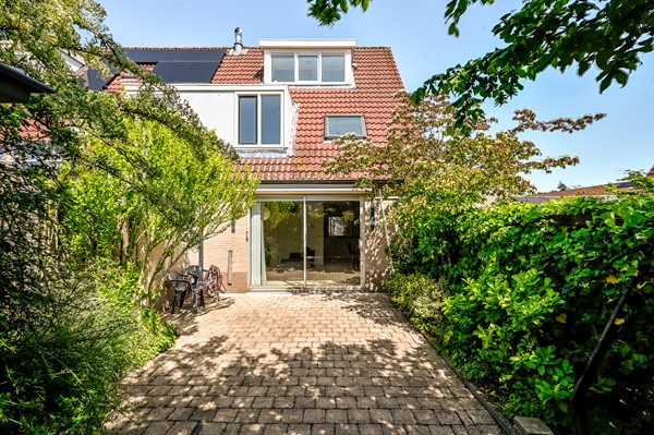 Medium property photo - Fonteinkruidstraat 1, 1313 JN Almere