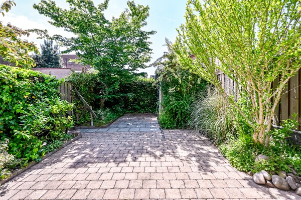 Medium property photo - Fonteinkruidstraat 1, 1313 JN Almere