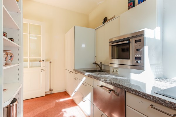 Medium property photo - Linnaeusparkweg 134H, 1098 EL Amsterdam