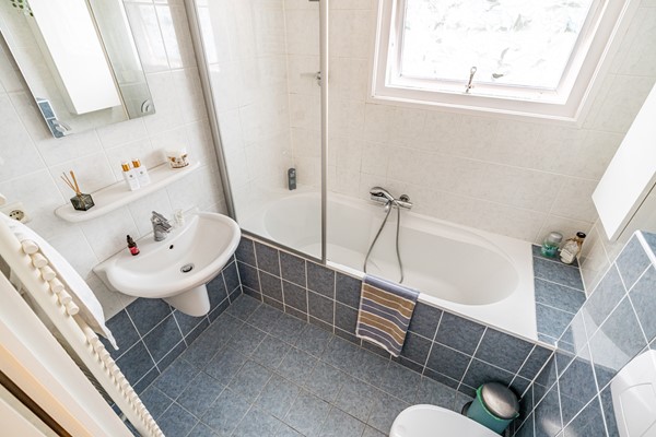 Medium property photo - Sir Winston Churchillweg 37, 2251 CZ Voorschoten