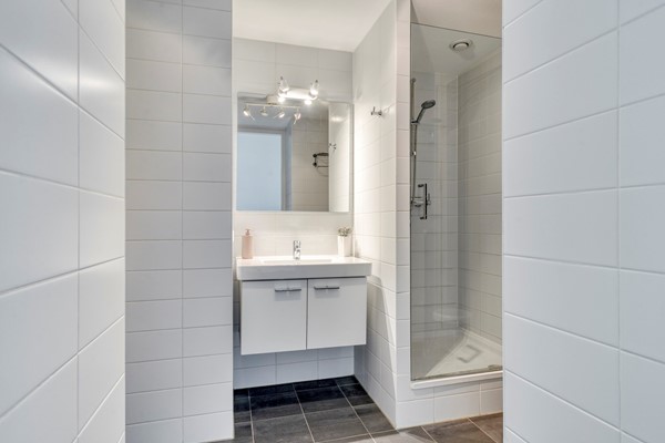 Medium property photo - Karel Doormanstraat 388D, 3012 GR Rotterdam