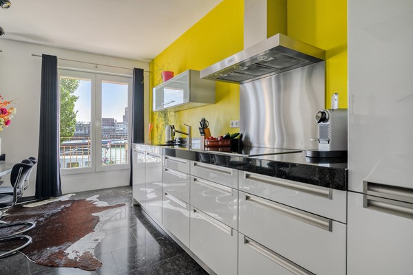 Medium property photo - Maashavenkade 169, 3072 ES Rotterdam