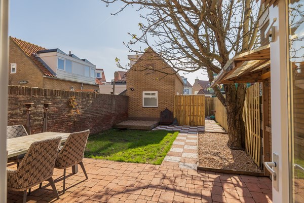 Medium property photo - Quarles van Uffordstraat 97, 2202 NE Noordwijk