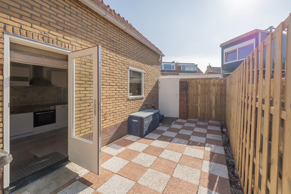 Medium property photo - Quarles van Uffordstraat 97, 2202 NE Noordwijk