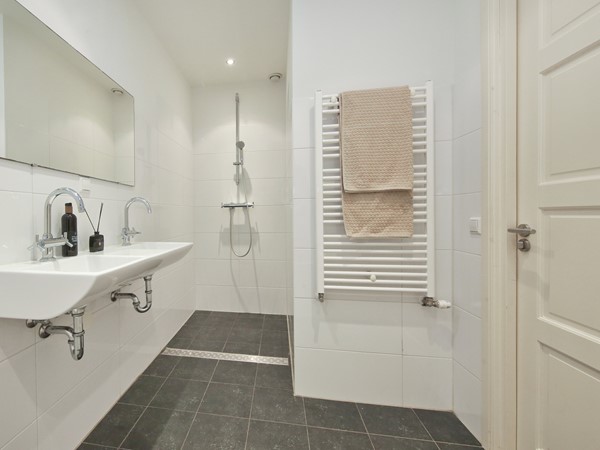 Medium property photo - Cornelis Krusemanstraat 1B, 1075 NB Amsterdam