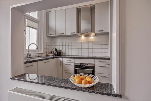 Medium property photo - Van Baerlestraat 34-1, 1071 AX Amsterdam
