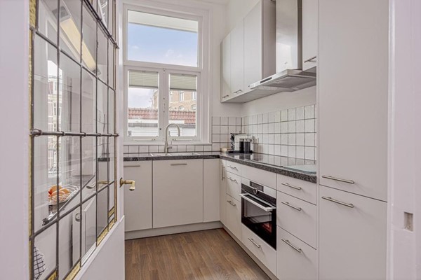 Medium property photo - Van Baerlestraat 34-1, 1071 AX Amsterdam