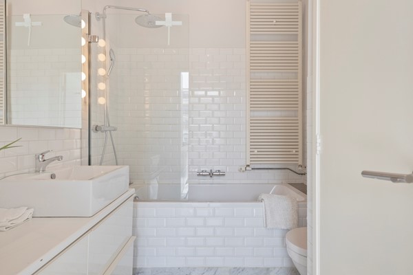 Medium property photo - Sarphatistraat 75B, 1018 EX Amsterdam