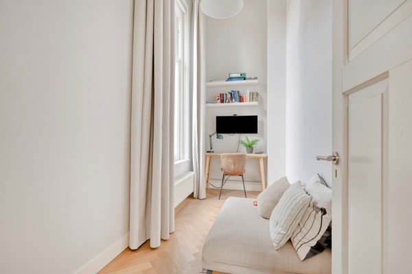 Medium property photo - Sarphatistraat 75B, 1018 EX Amsterdam