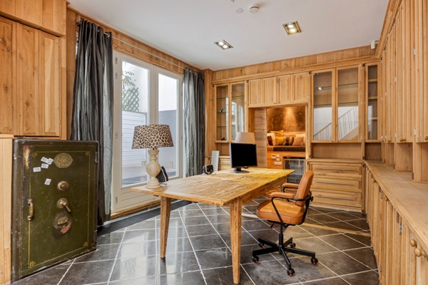 Medium property photo - Van Diemenstraat 165, 2518 VA Den Haag