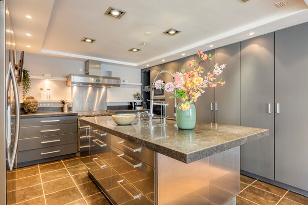 Medium property photo - Van Diemenstraat 165, 2518 VA Den Haag