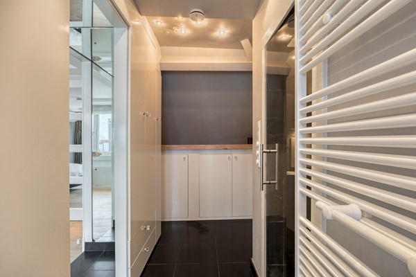 Medium property photo - Van Diemenstraat 165, 2518 VA Den Haag