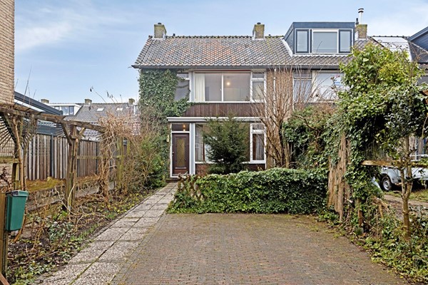 Doctor Abraham Kuyperstraat 9, Moordrecht