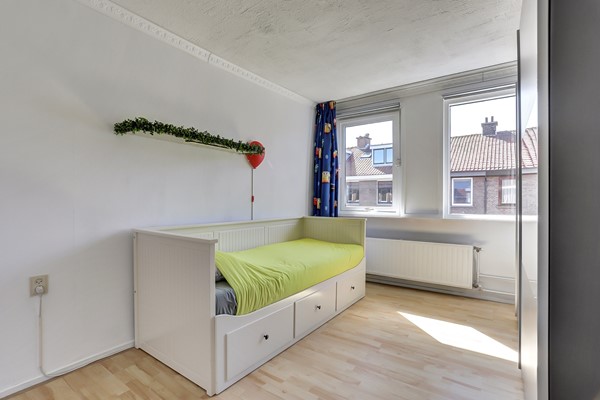 Medium property photo - Loenensestraat 85, 2574 RG Den Haag