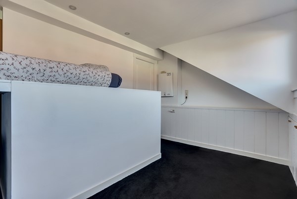 Medium property photo - Loenensestraat 85, 2574 RG Den Haag