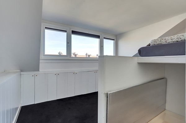 Medium property photo - Loenensestraat 85, 2574 RG Den Haag