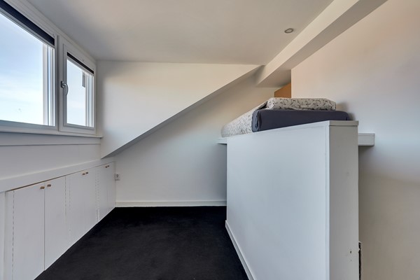 Medium property photo - Loenensestraat 85, 2574 RG Den Haag