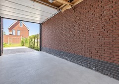 Garage naar voorzijde.jpg