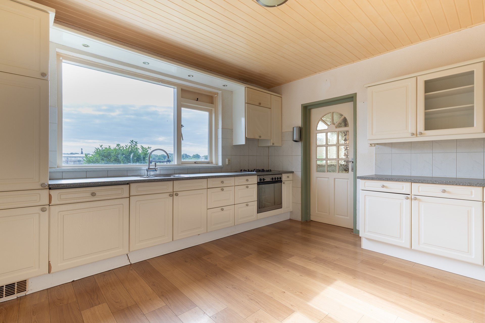 Vrijstaande woning te koop: Paradijsweg 11, Ter Aar