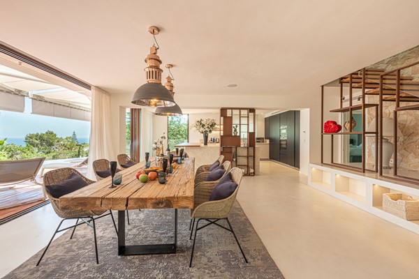 Medium property photo - Villa Cap Martinet, Cap Martinet