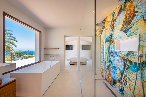 Medium property photo - Villa Cap Martinet, Cap Martinet