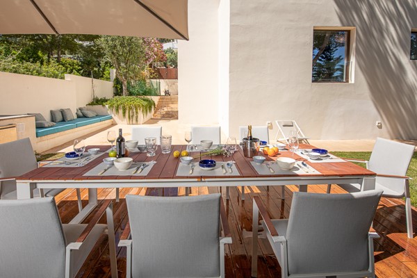 Medium property photo - Villa Cap Martinet, Cap Martinet