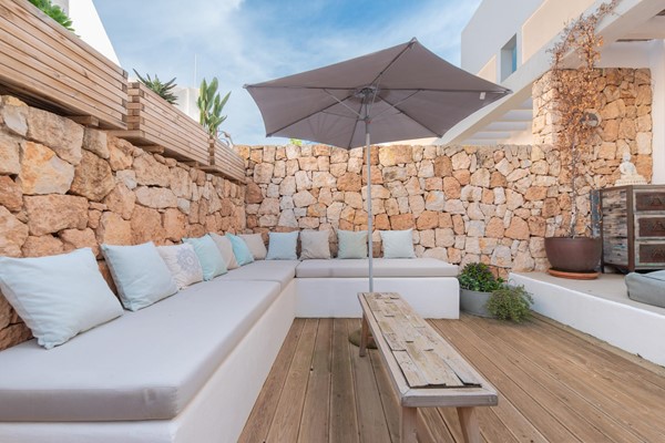 Medium property photo - Townhouse, CALA MOLI