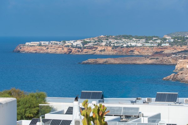 Medium property photo - Townhouse, CALA MOLI