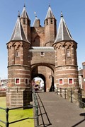 Amsterdamse-Poort-Haarlem-683x1024.jpg