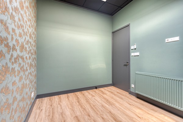 Medium property photo - Laan van Waalhaven 128, 2497 GP Den Haag