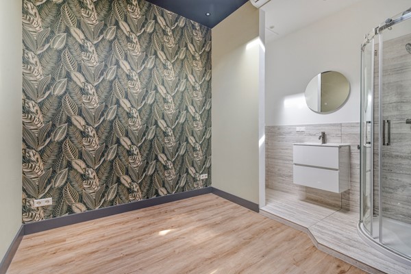 Medium property photo - Laan van Waalhaven 128, 2497 GP Den Haag