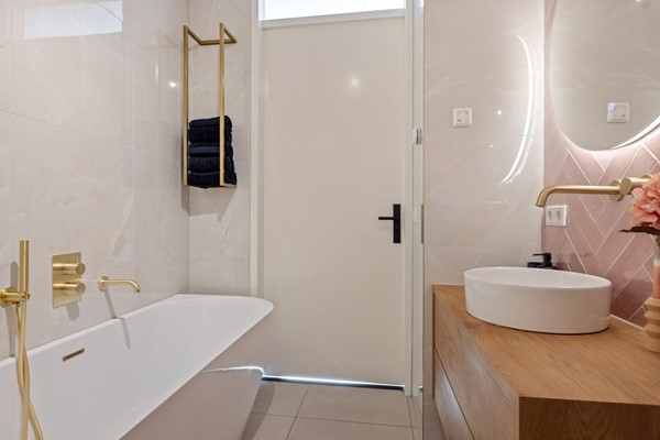 Foto - Verkocht: Ooievaar 9, 5296 MC Esch