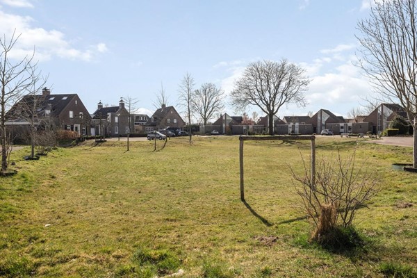 Foto - Verkocht: Ooievaar 9, 5296 MC Esch