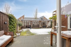 Tuin vanuit huis.jpg