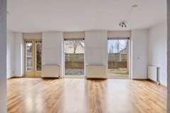 Woonkamer naar tuin geheel.jpg