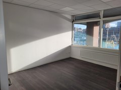 Onder bod: Dr. Lelykade 10, 2583 CM Den Haag